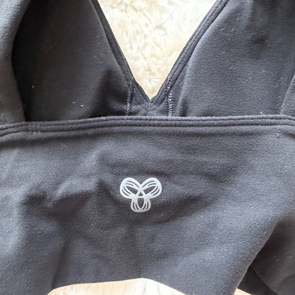 TNA Golden BUTTER Volley Sports Bra Black Small - Picture 6 of 7
